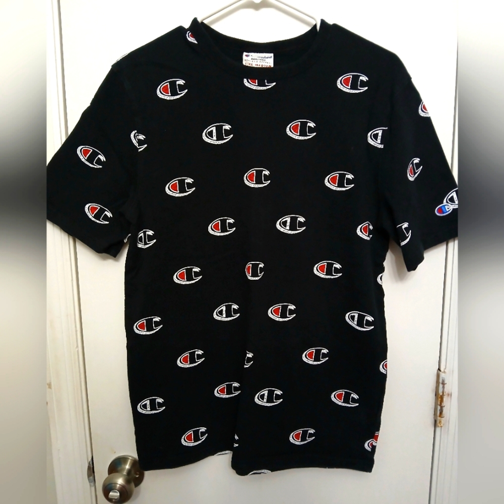 Champion Heritage Pattern Tee Size Medium